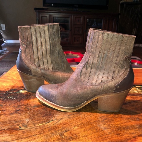 Musse & Cloud “ Jenci” bootie new never worn size 9 - Picture 4 of 5